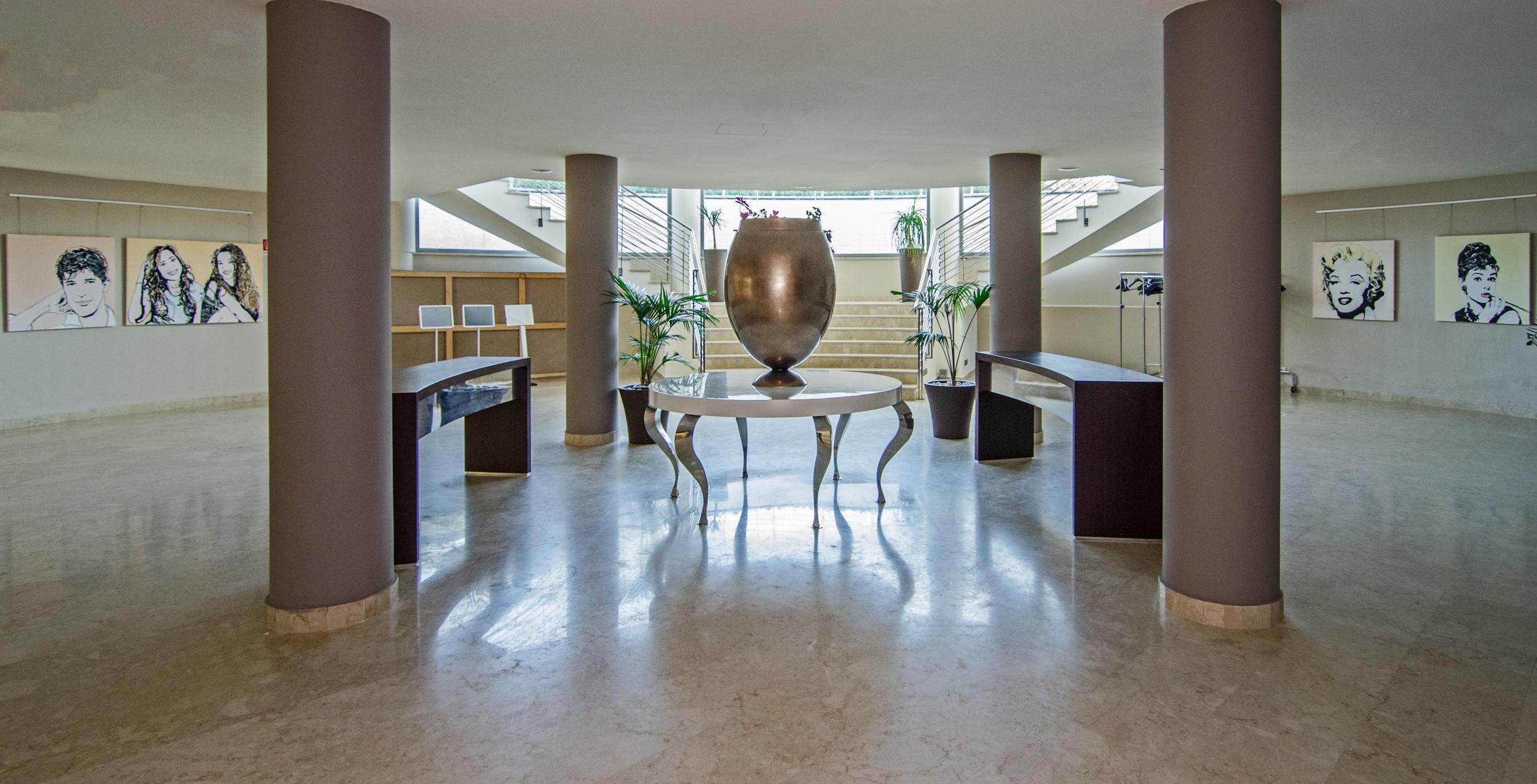 Pisa Tower Plaza Otel Dış mekan fotoğraf Interior of the hotel