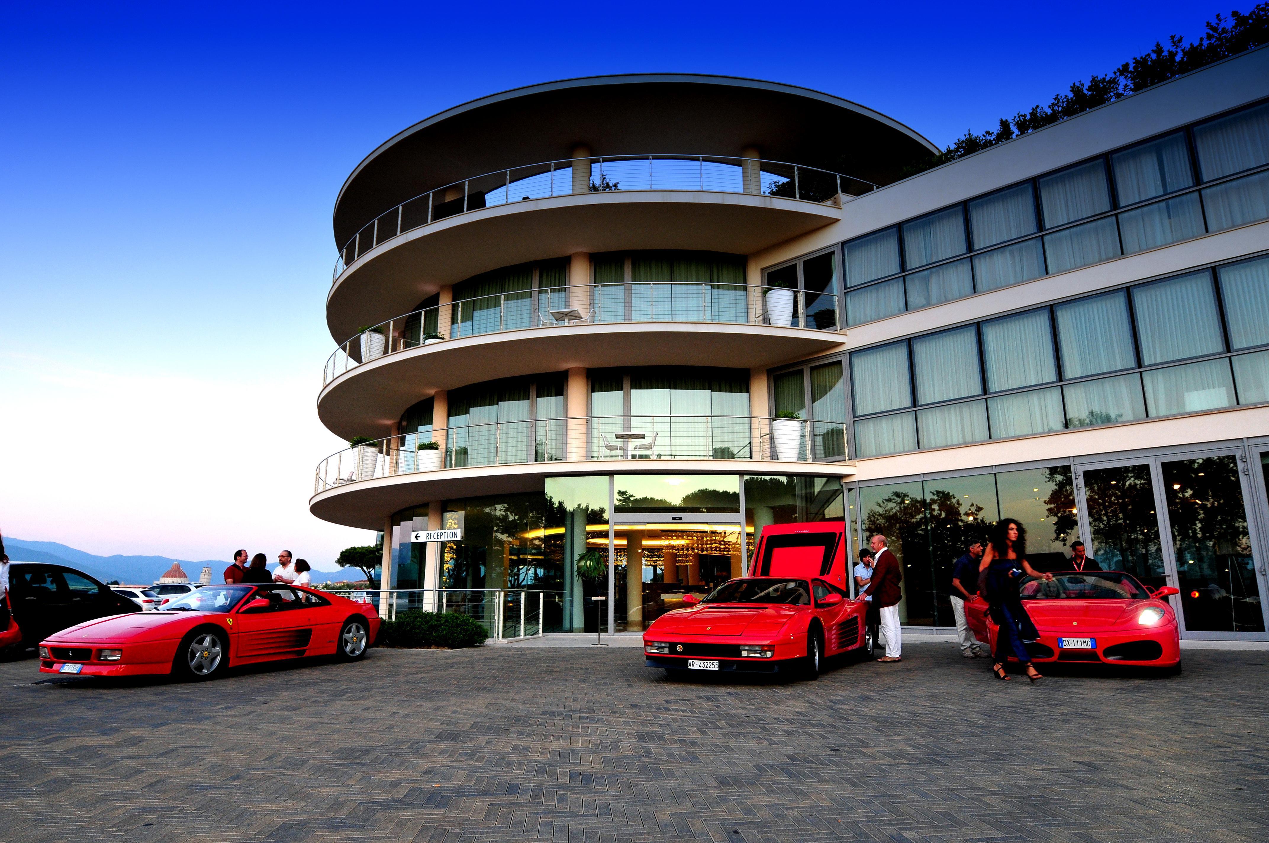 Pisa Tower Plaza Otel Dış mekan fotoğraf The Ferrari Store at Maranello