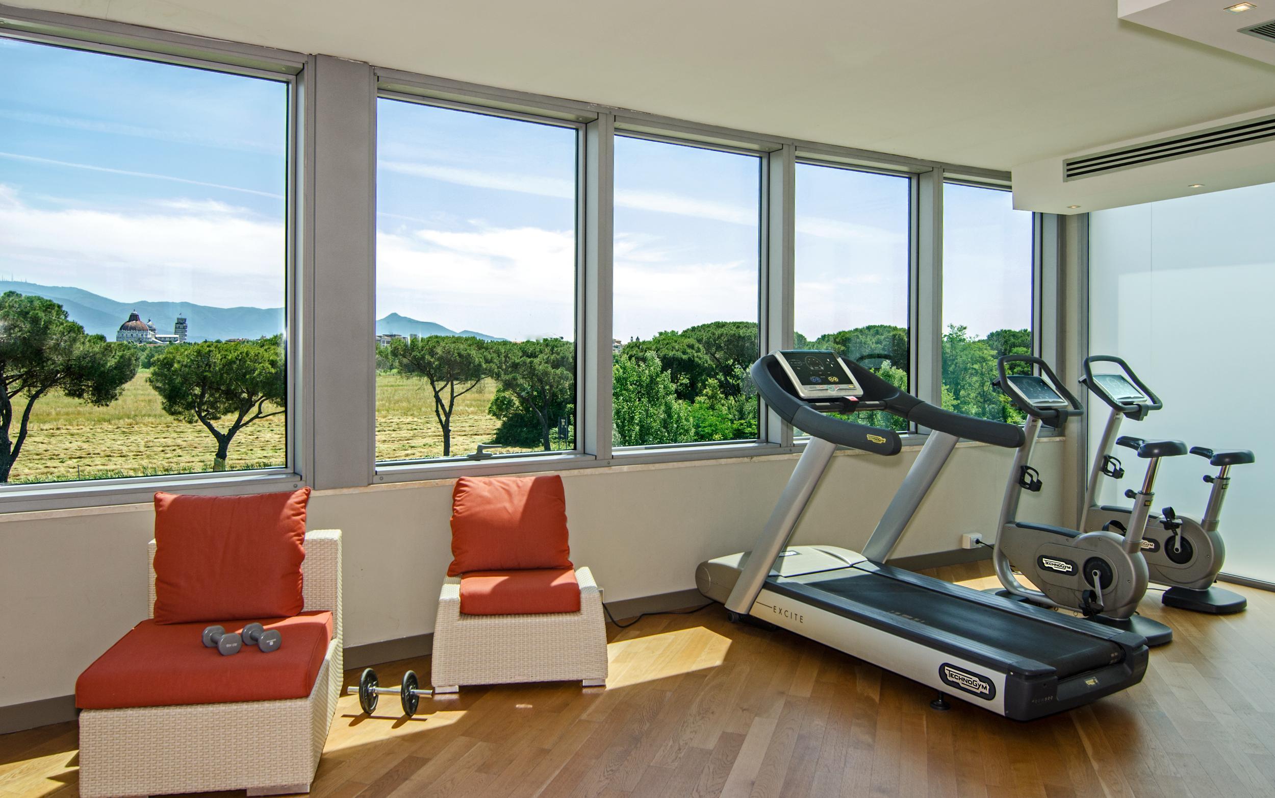 Pisa Tower Plaza Otel Dış mekan fotoğraf The gym at the hotel