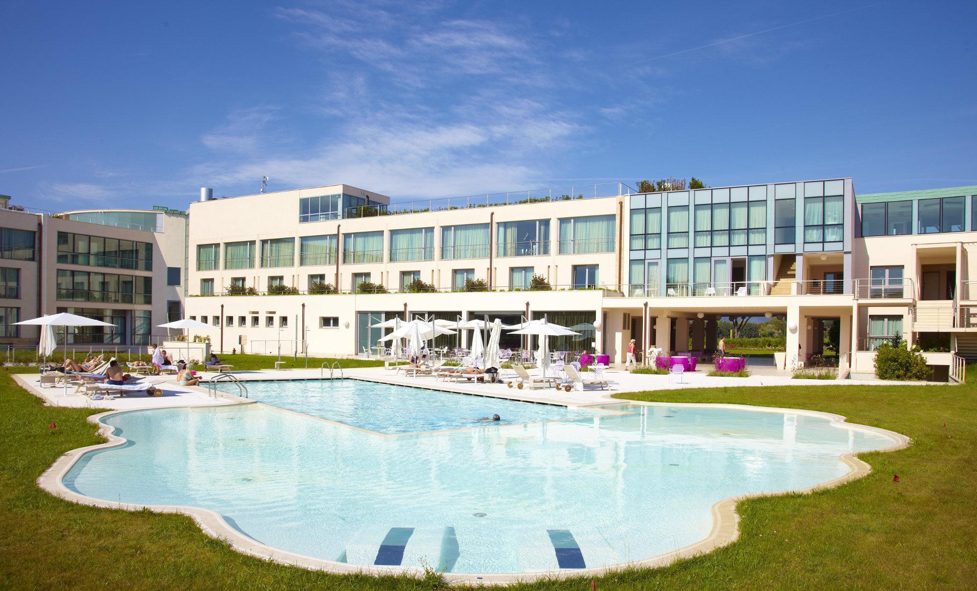 Pisa Tower Plaza Otel Dış mekan fotoğraf The hotel