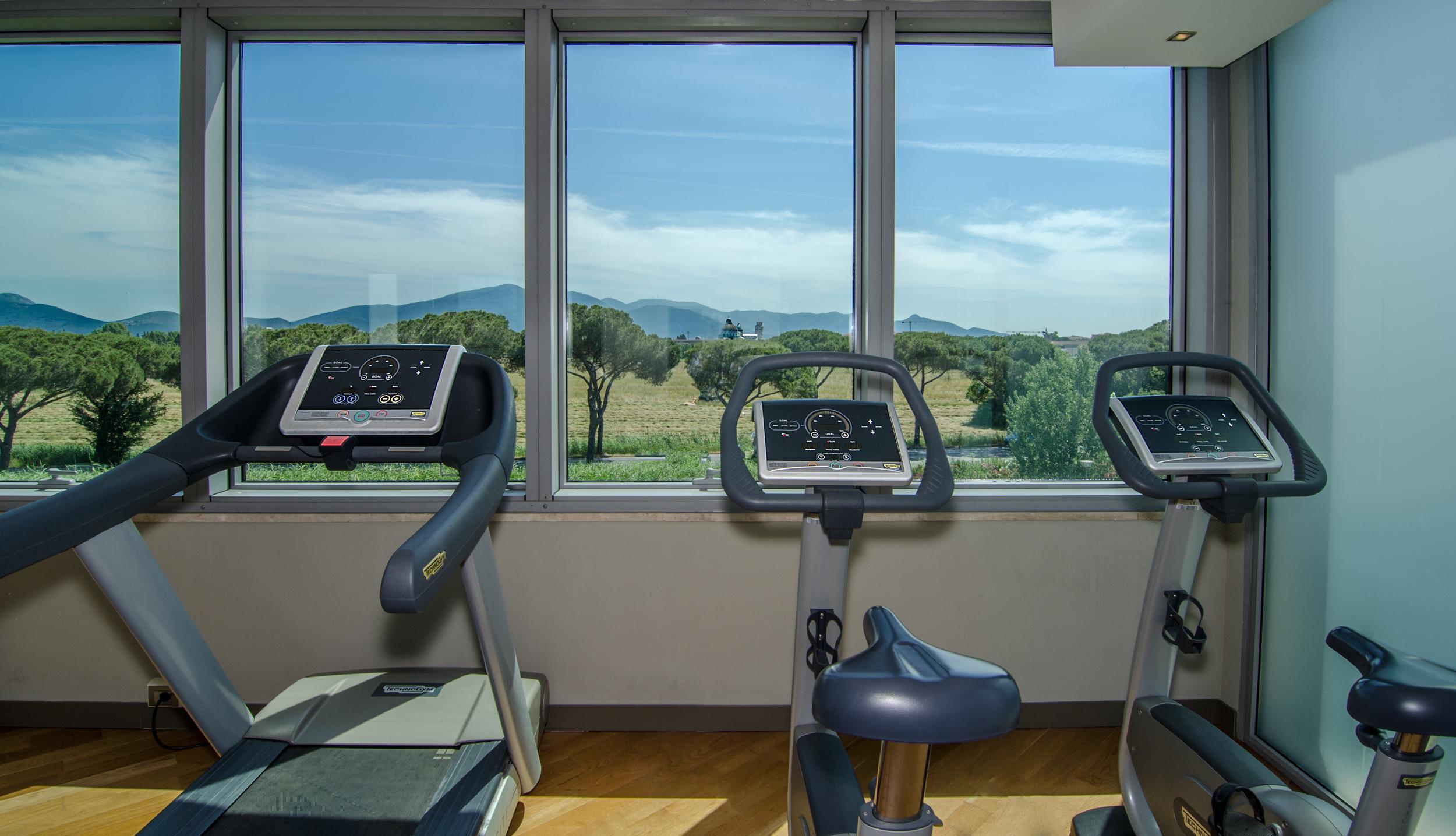 Pisa Tower Plaza Otel Dış mekan fotoğraf The gym at the hotel